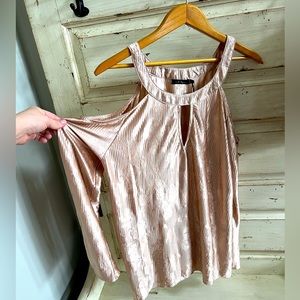 BKE Light Pink Cold Shoulder Blouse